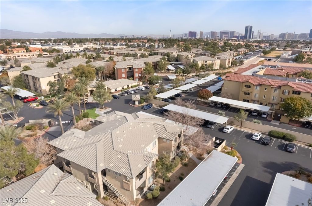 Image 21 of property listing at 4400 South Jones Boulevard 2034, Las Vegas, NV 89103