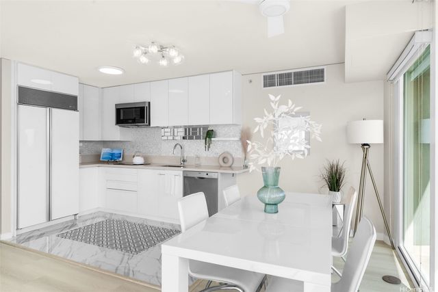 1288 Kapiolani Boulevard I2103, Honolulu, HI 96814