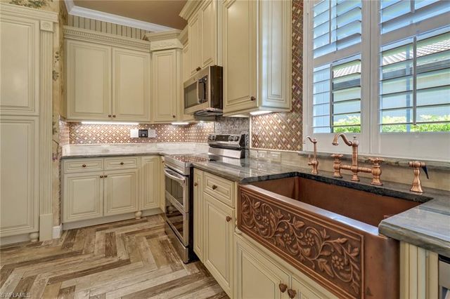 16117 Herons View DR, Alva, FL 33920