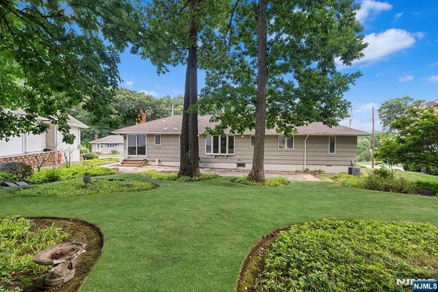 168 Rafkind Road, Bloomingdale, NJ 07403