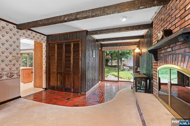 168 Rafkind Road, Bloomingdale, NJ 07403