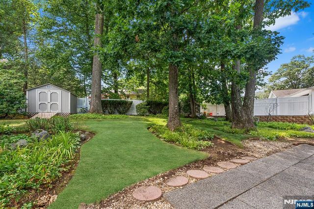 168 Rafkind Road, Bloomingdale, NJ 07403