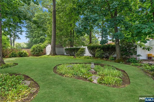 168 Rafkind Road, Bloomingdale, NJ 07403