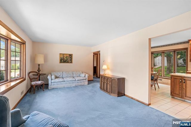 168 Rafkind Road, Bloomingdale, NJ 07403
