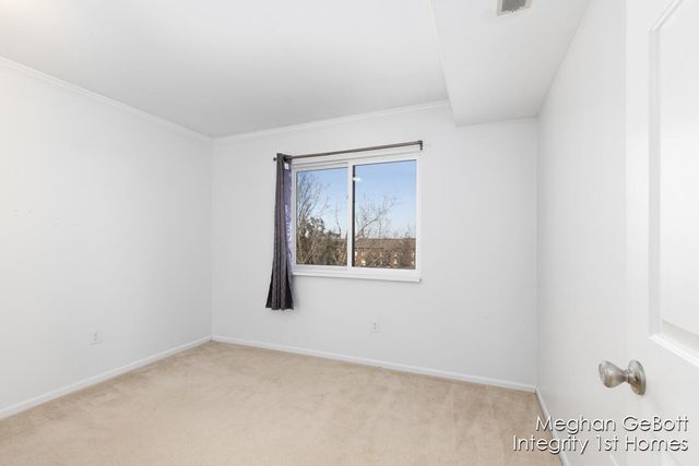 3280 Devonwood Hills Ne 6, Plainfield Twp, MI 49525