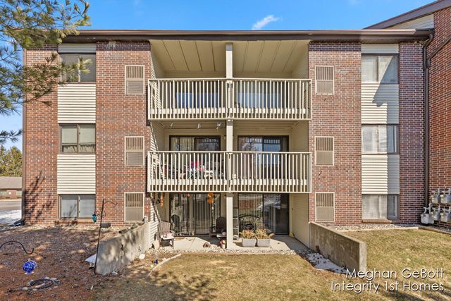 3280 Devonwood Hills Ne 6, Plainfield Twp, MI 49525