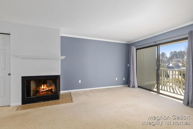 3280 Devonwood Hills Ne 6, Plainfield Twp, MI 49525