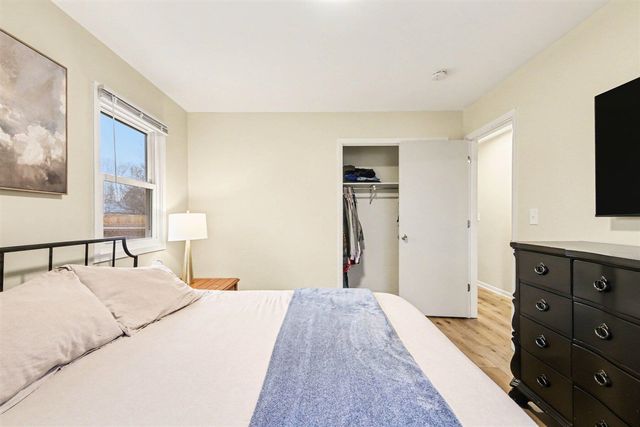 5887 Glenbrook Avenue, Kentwood, MI 49508