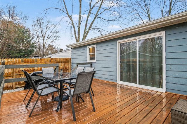 5887 Glenbrook Avenue, Kentwood, MI 49508