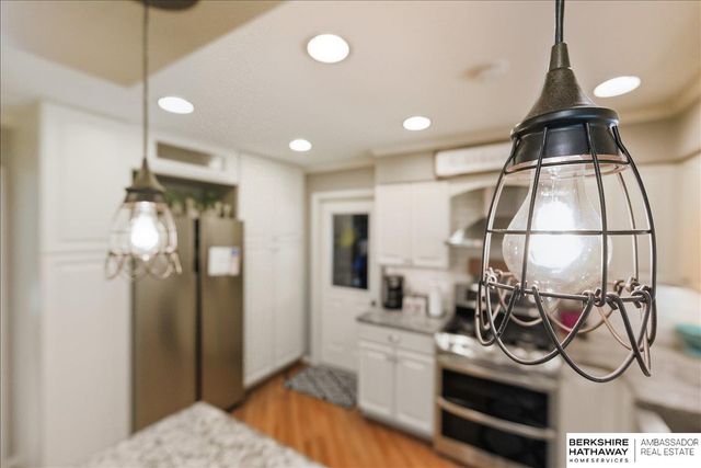 444 Skyline Drive, Elkhorn, NE 68022