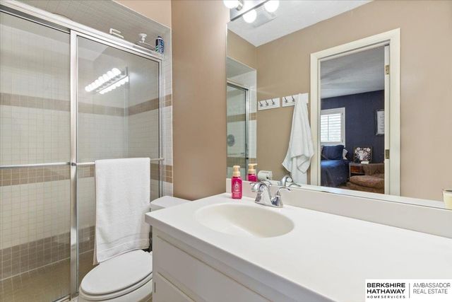 444 Skyline Drive, Elkhorn, NE 68022