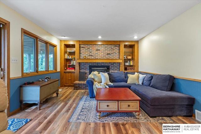 444 Skyline Drive, Elkhorn, NE 68022