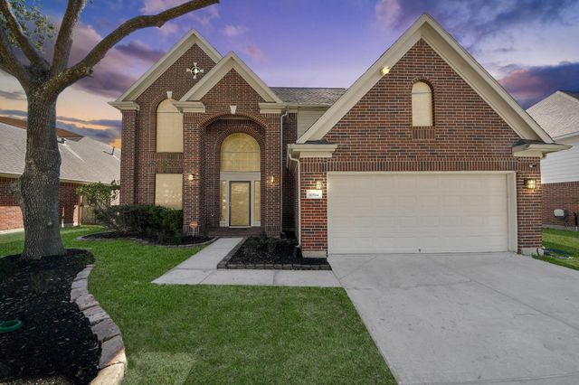 10514 Ravens Way, Baytown, TX 77523