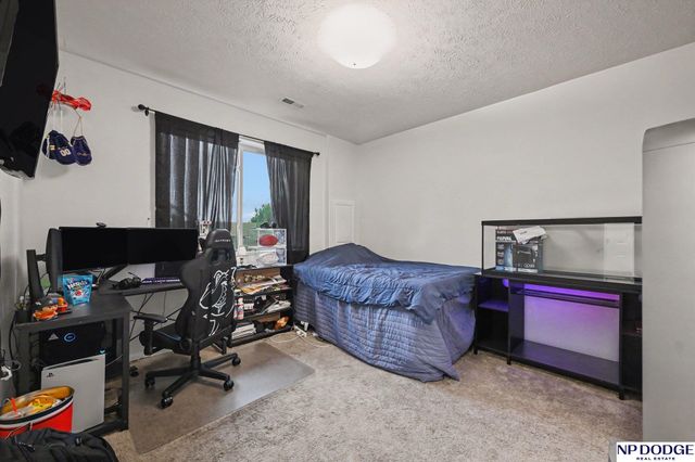 7312 S 182 Street, Omaha, NE 68136