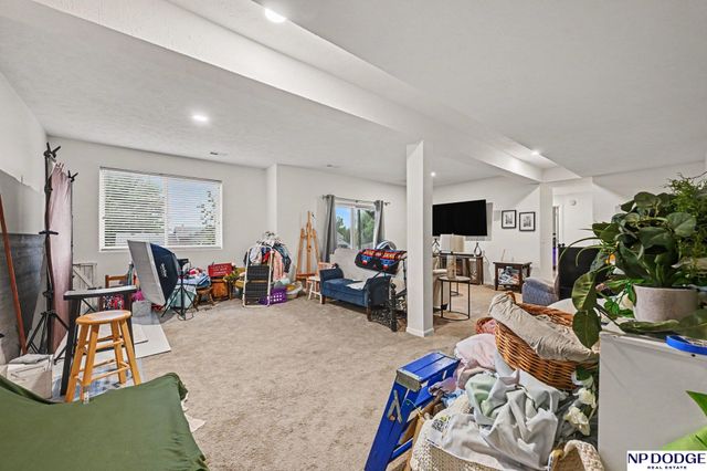 7312 S 182 Street, Omaha, NE 68136