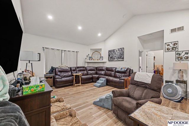 7312 S 182 Street, Omaha, NE 68136