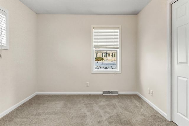 1508 9th St SW, Minot, ND 58701