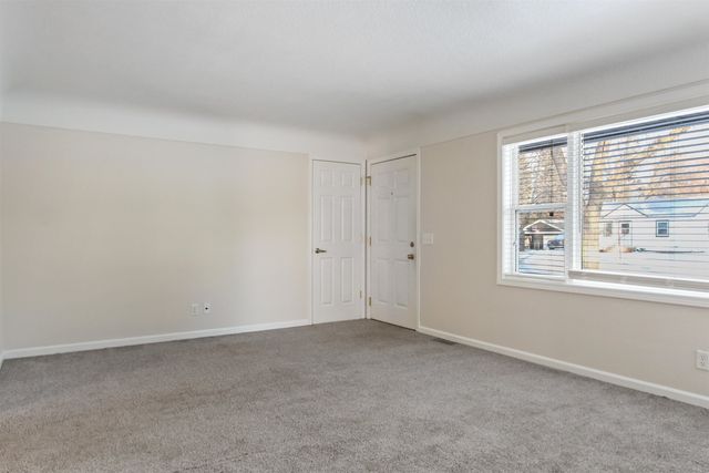 1508 9th St SW, Minot, ND 58701