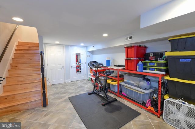 1436 N BOND ST, Baltimore, MD 21213