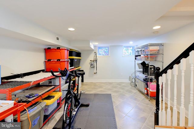 1436 N BOND ST, Baltimore, MD 21213