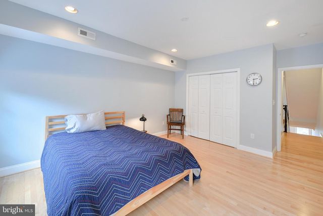 1436 N BOND ST, Baltimore, MD 21213