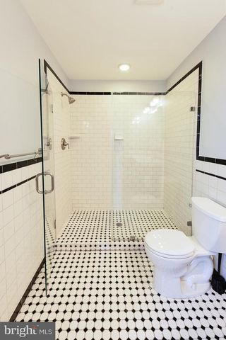 1436 N BOND ST, Baltimore, MD 21213