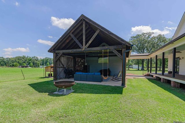 4894 La Hwy 412, Slaughter, LA 70777