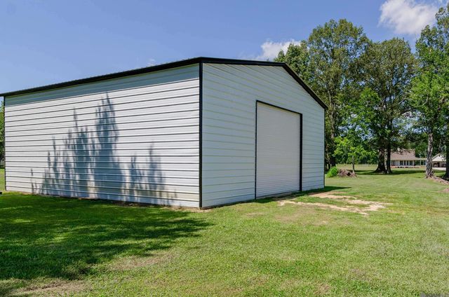 4894 La Hwy 412, Slaughter, LA 70777