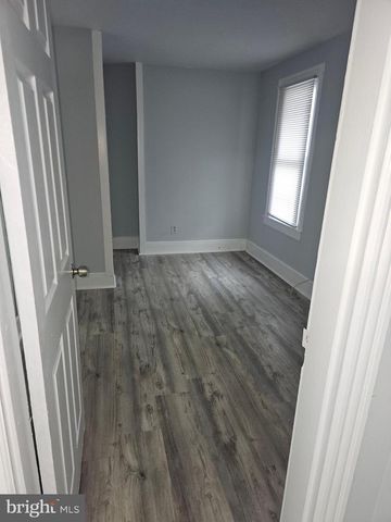 32 N GOVERNORS AVE, Dover, DE 19904