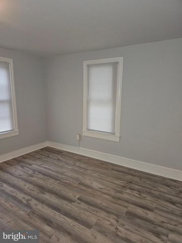 32 N GOVERNORS AVE, Dover, DE 19904