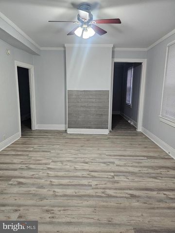 32 N GOVERNORS AVE, Dover, DE 19904