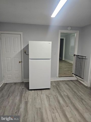 32 N GOVERNORS AVE, Dover, DE 19904