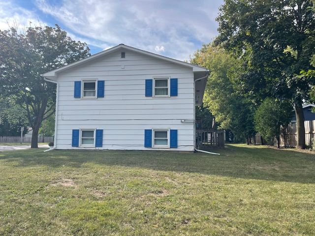 1421 RIDGEWAY DRIVE, De Pere, WI 54115