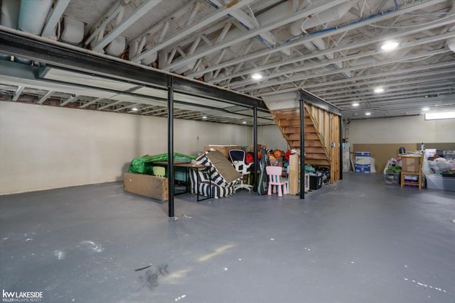 19164 Hazelton Drive, Macomb Twp, MI 48042