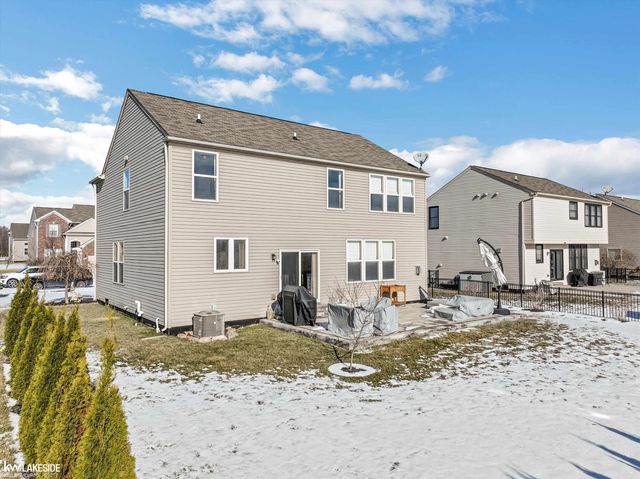 19164 Hazelton Drive, Macomb Twp, MI 48042