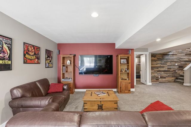 5515 S Russell Ln, Spokane, WA 99224