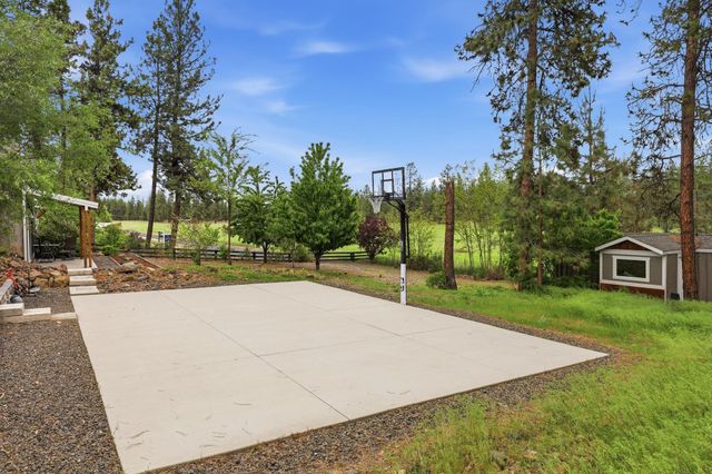 5515 S Russell Ln, Spokane, WA 99224