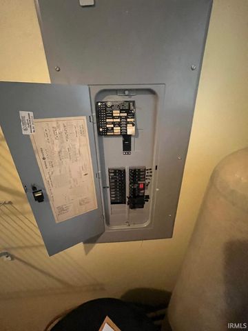 46 W Waldron Lake Drive, Wawaka, IN 46794