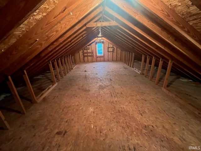 46 W Waldron Lake Drive, Wawaka, IN 46794