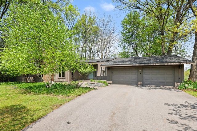 8 Lodge Pole Road, Perinton, NY 14534