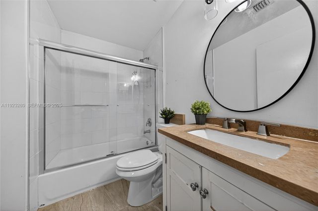 6205 Kendale Lakes Cir 279, Miami, FL 33183