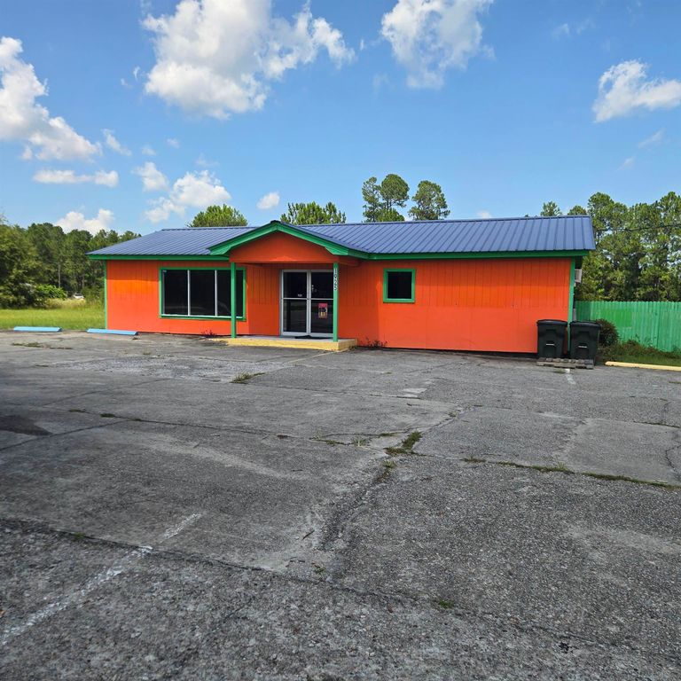 1925 East Highway 9 Bypass, Loris, SC 29569 — exterior