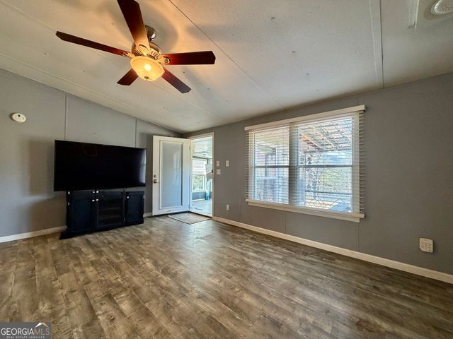 127 Kolby Lane, Clayton, GA 30525