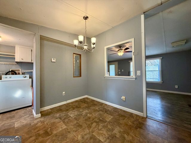 127 Kolby Lane, Clayton, GA 30525