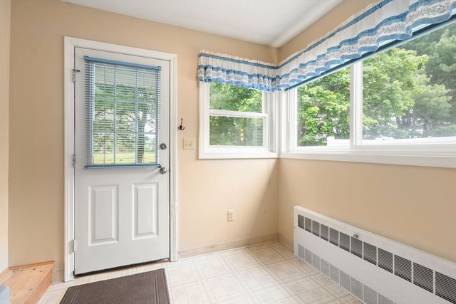 76 Mitchell Dr 76, Chicopee, MA 01022