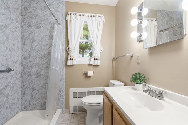 76 Mitchell Dr 76, Chicopee, MA 01022