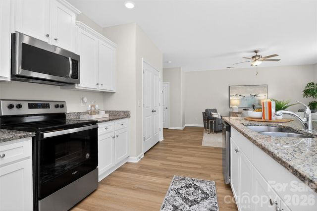 3124 Wynn Way, Charlotte, NC 28215