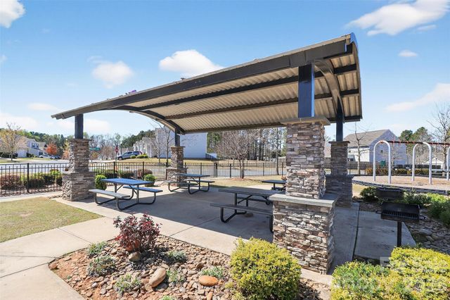 3124 Wynn Way, Charlotte, NC 28215