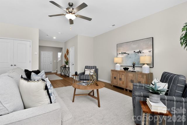 3124 Wynn Way, Charlotte, NC 28215