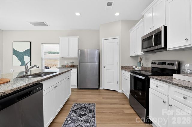 3124 Wynn Way, Charlotte, NC 28215